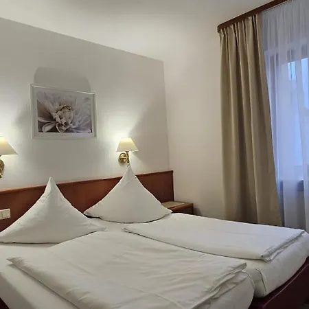 Hotel Garni Vierjahreszeiten *