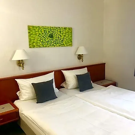 Hotel Garni Vierjahreszeiten Bad Staffelstein