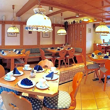 Hotel Garni Vierjahreszeiten Bad Staffelstein