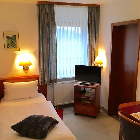 Garni Vierjahreszeiten Hotel *
